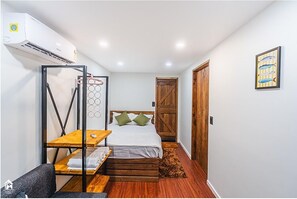 Room - ADV 412 by Soumil's Stays (Varsoli)