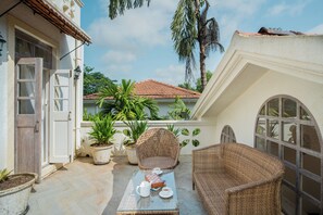 Vila superluxo, sacada, vista para o jardim | Terraço/pátio