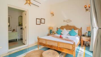 Luxury Villa, Balcony, Garden View