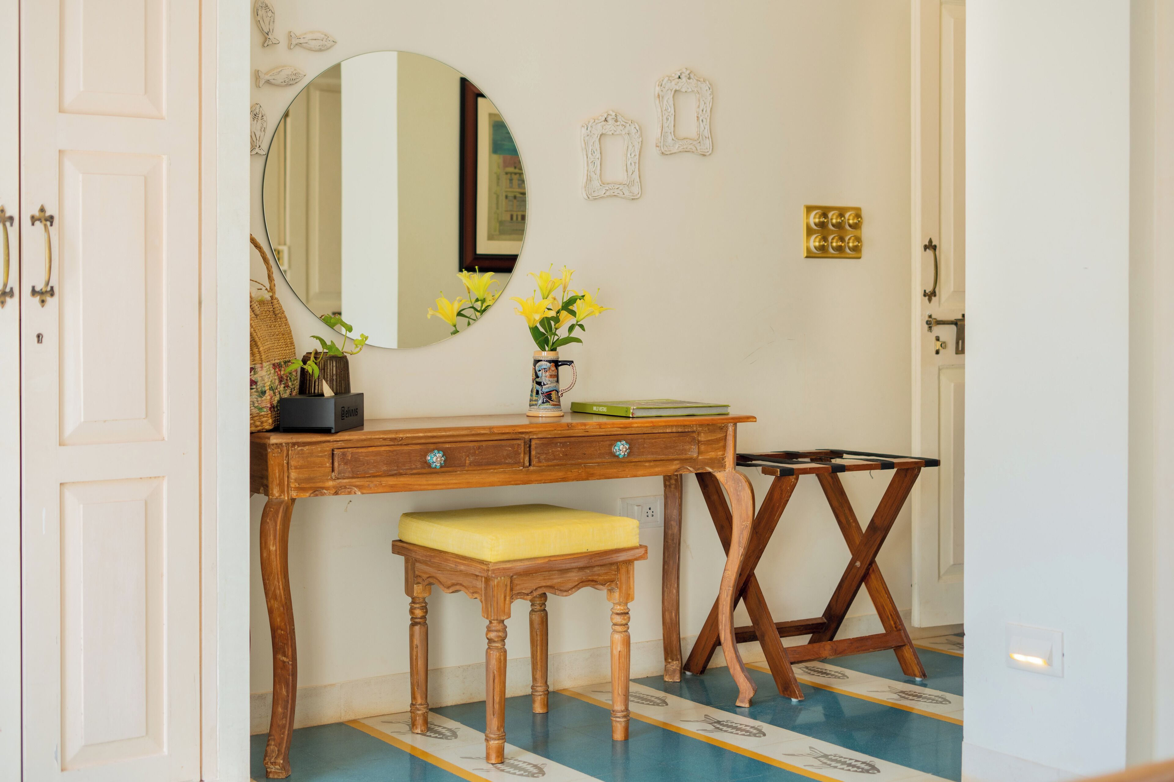 Luxury Villa, Balcony, Garden View | Interior