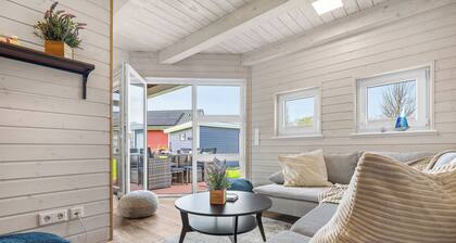 Spacious holiday home near the Baltic Sea with sauna and garden