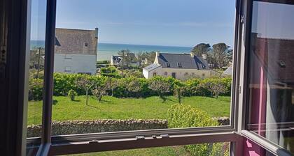 House with a stunning ocean view; the beach is within walking distance
