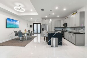 Casa, 3 habitaciones | Cocina privada