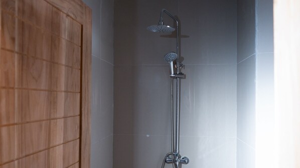 Double Room, Pool View | Bathroom