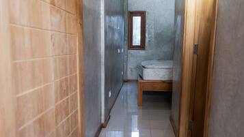 Kamar Double, pemandangan kolam renang | Interior