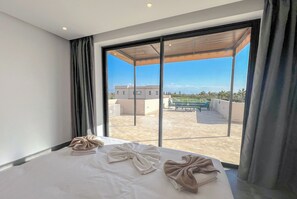 Vila luxo, banheiro privativo, vista para o jardim