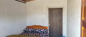 Stay in Mawkdok – Clean, Comfortable & Peaceful