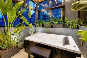 Studio – classic, balkong, byutsikt | Bad