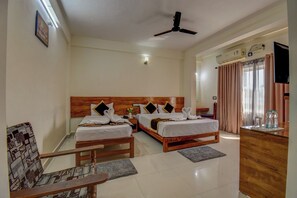 Standard Room | Free WiFi - ATITHI COMFORTS (Somvarpet)