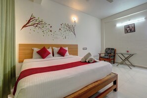 Deluxe Room - ATITHI COMFORTS (Madikeri)