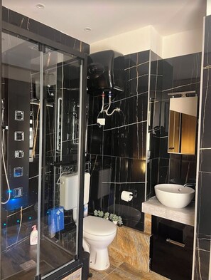 Bathroom - Vrbo Property (Palermo)