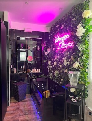 Spa - Vrbo Property (Palermo)