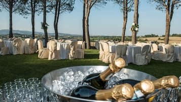 Aussenbereich für Bankette