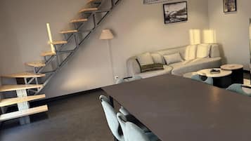 Deluxe Apartment, Mountain View | Interior