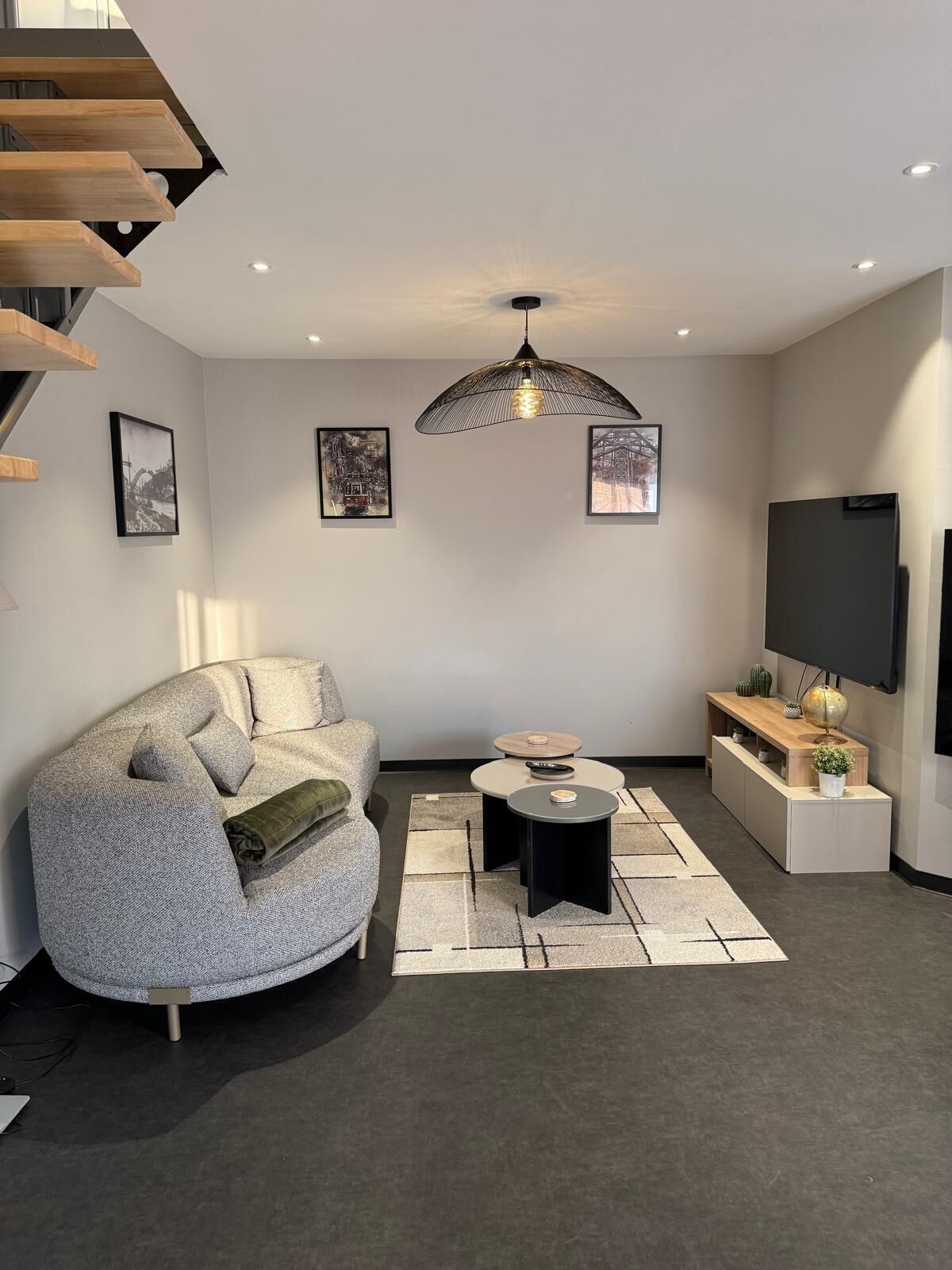 Deluxe Apartment, Mountain View | Living area