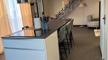 Deluxe Apartment, Mountain View | Interior