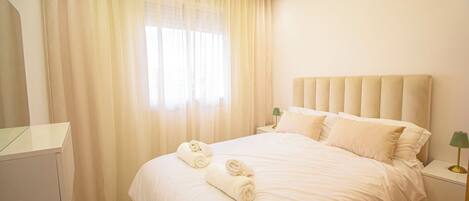 2 bedrooms, iron/ironing board, travel crib, free WiFi