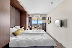 Classic Double Room, Balcony, Sea View | In-room safe, iron/ironing board, free WiFi, wheelchair access - Riviera Beach Hotel (Mandelieu-La-Napoule)