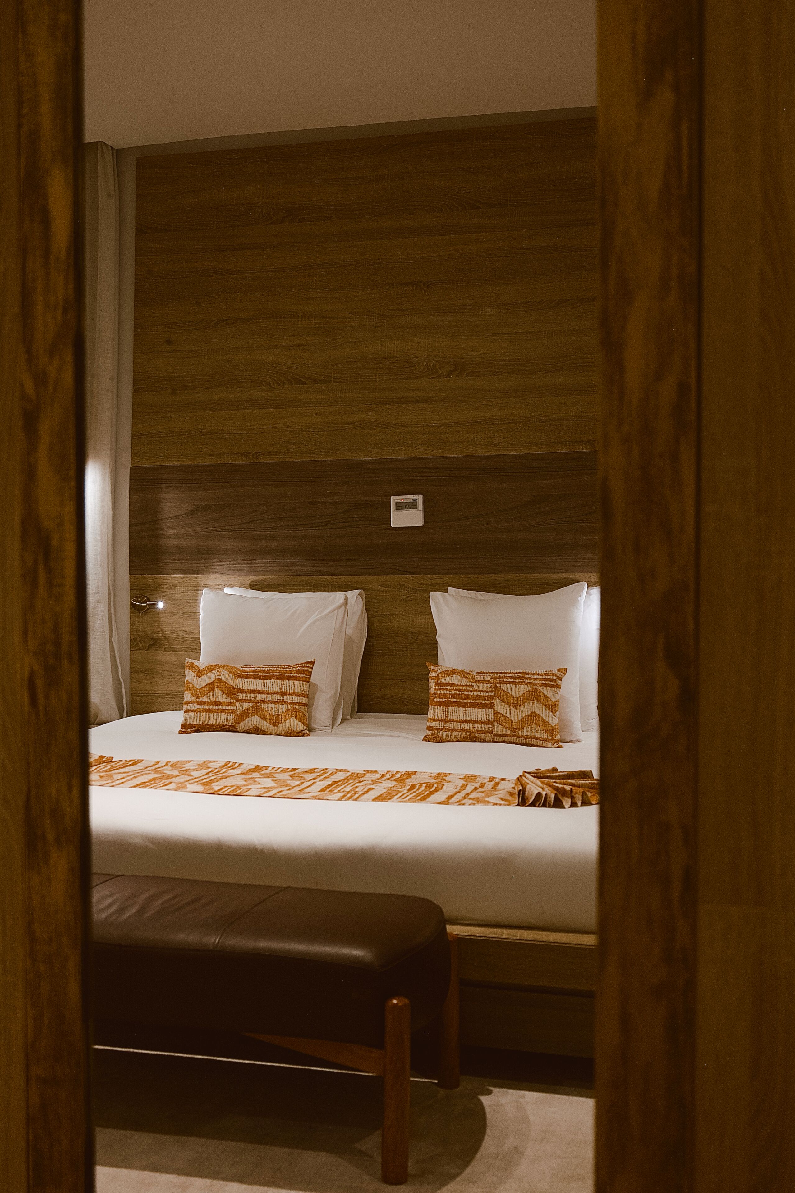 In-room safe, soundproofing, iron/ironing board, free WiFi