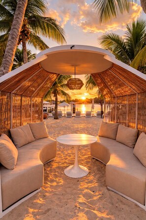 En privat strand, strandbarer