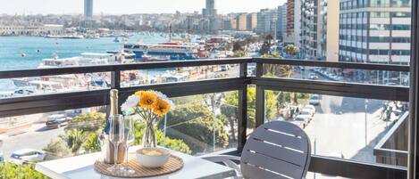 Comfort Apartment, Sea View | Outdoor dining