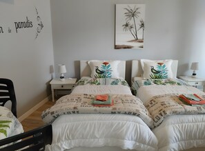 Iron/ironing board, WiFi, bed sheets