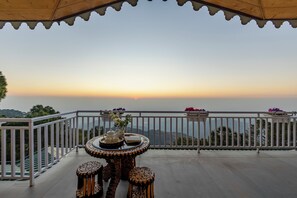 Outdoor dining - ELIVAAS 3BHK Plus Attic Cliffside Villa (Kasauli)
