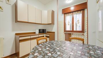 Apartment, Balcony | Dining