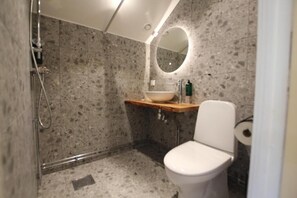 Superior Triple Room | Bathroom - Norrkällan (Vännäs)