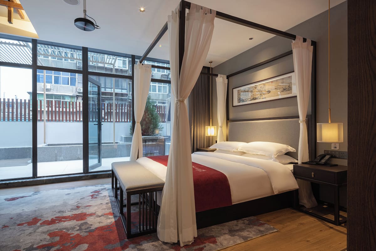 特色双人房, 1 张大床, 私人浴室, 庭院景观