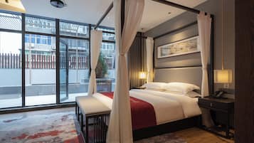 Dobbeltrom – signature, 1 queensize-seng, privat bad, bakgårdsutsikt