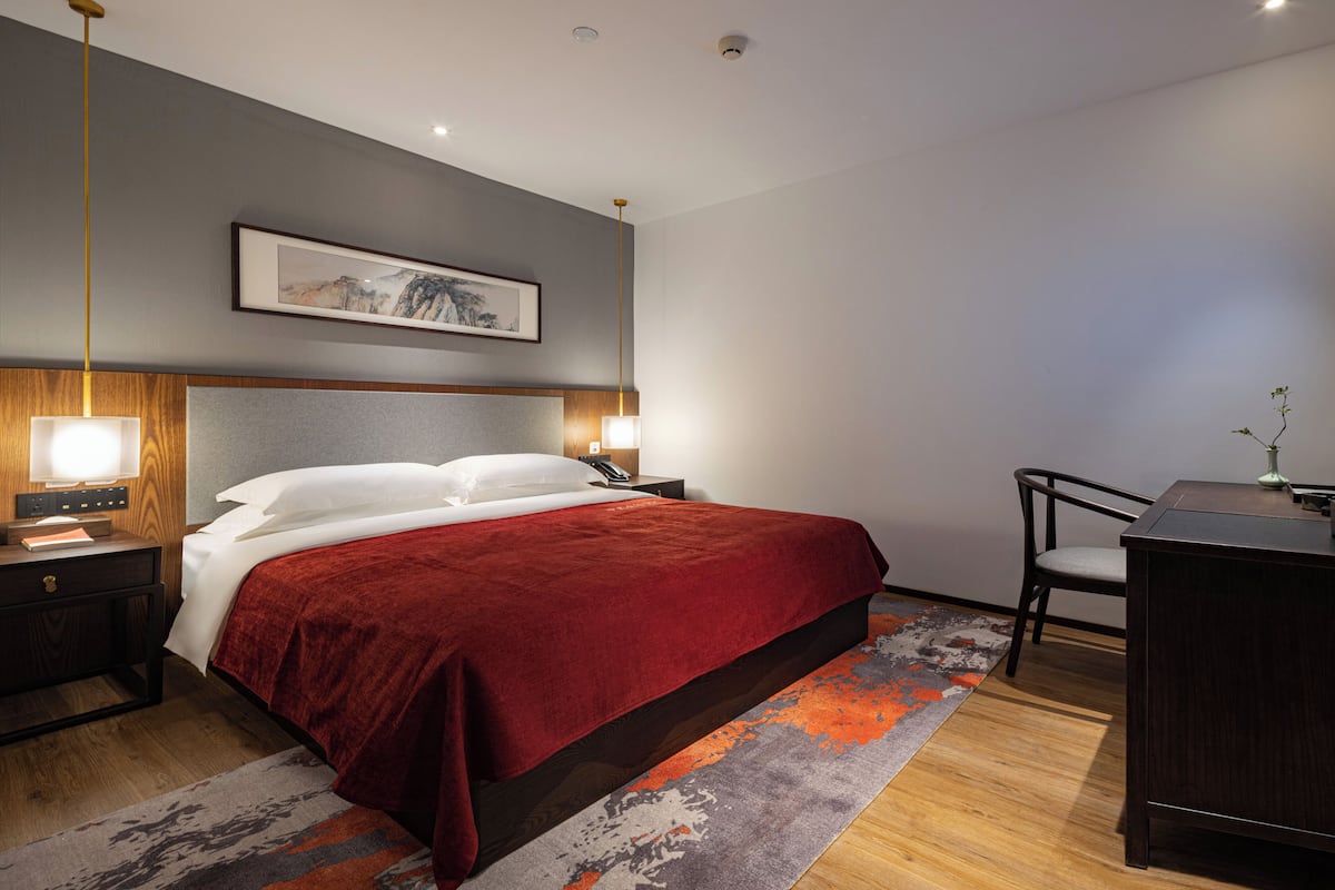 Quarto casal básico, para não fumantes, banheiro privativo