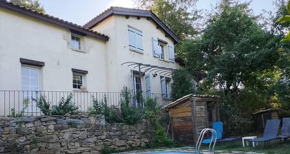 Charming gîte with swimming pool south Ardèche L'Oustal