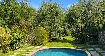 Charming gîte with swimming pool south Ardèche L'Oustal