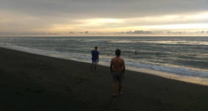 Casa de Renta Beach House in Belison with AC, Wi-Fi & Kitchen Fully Furnished