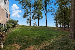 Property grounds - Sunset Suite - 2 min. from Kitchen Kettle Village! (Ronks)
