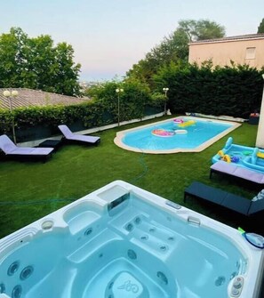 Pool - House with pool and jacuzzi in Cagnes-sur-Mer (Cagnes-sur-Mer)