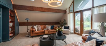Luxury Golf House near Royal Birkdale (The Open) | Hot Tub | Sleeps 12+