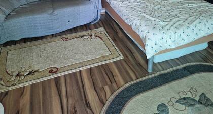 Casa Larisa&andrei!!