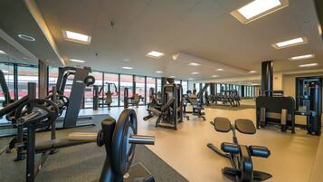 Apartment, 1 Bedroom, Accessible, City View | Fitness studio
