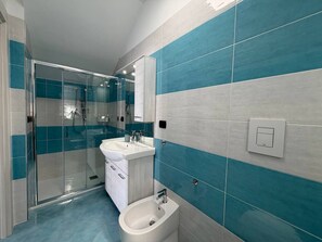 Bathroom - Vrbo Property (Palinuro)