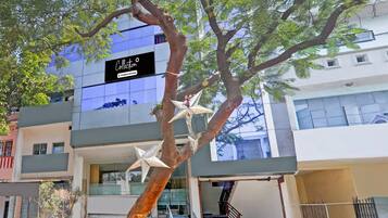 House | Bahagian luar