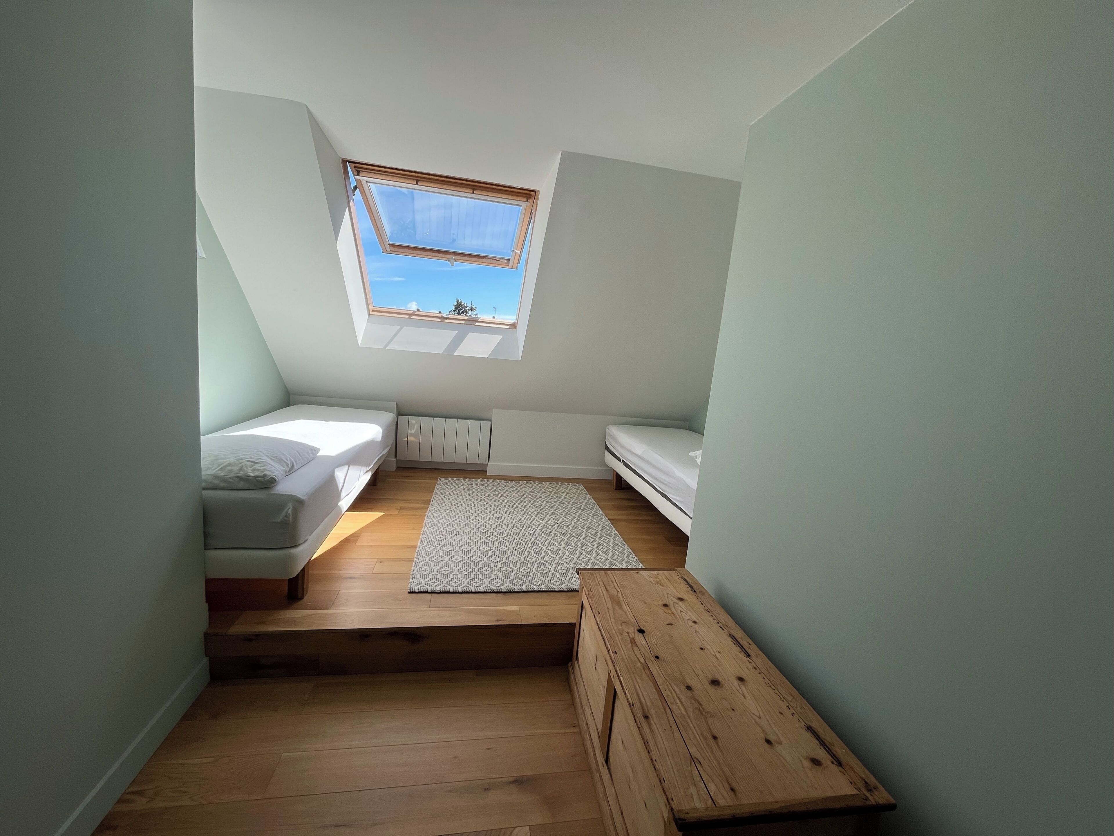 3 bedrooms, iron/ironing board