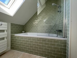 Bathroom - Vrbo Property (Arzon)