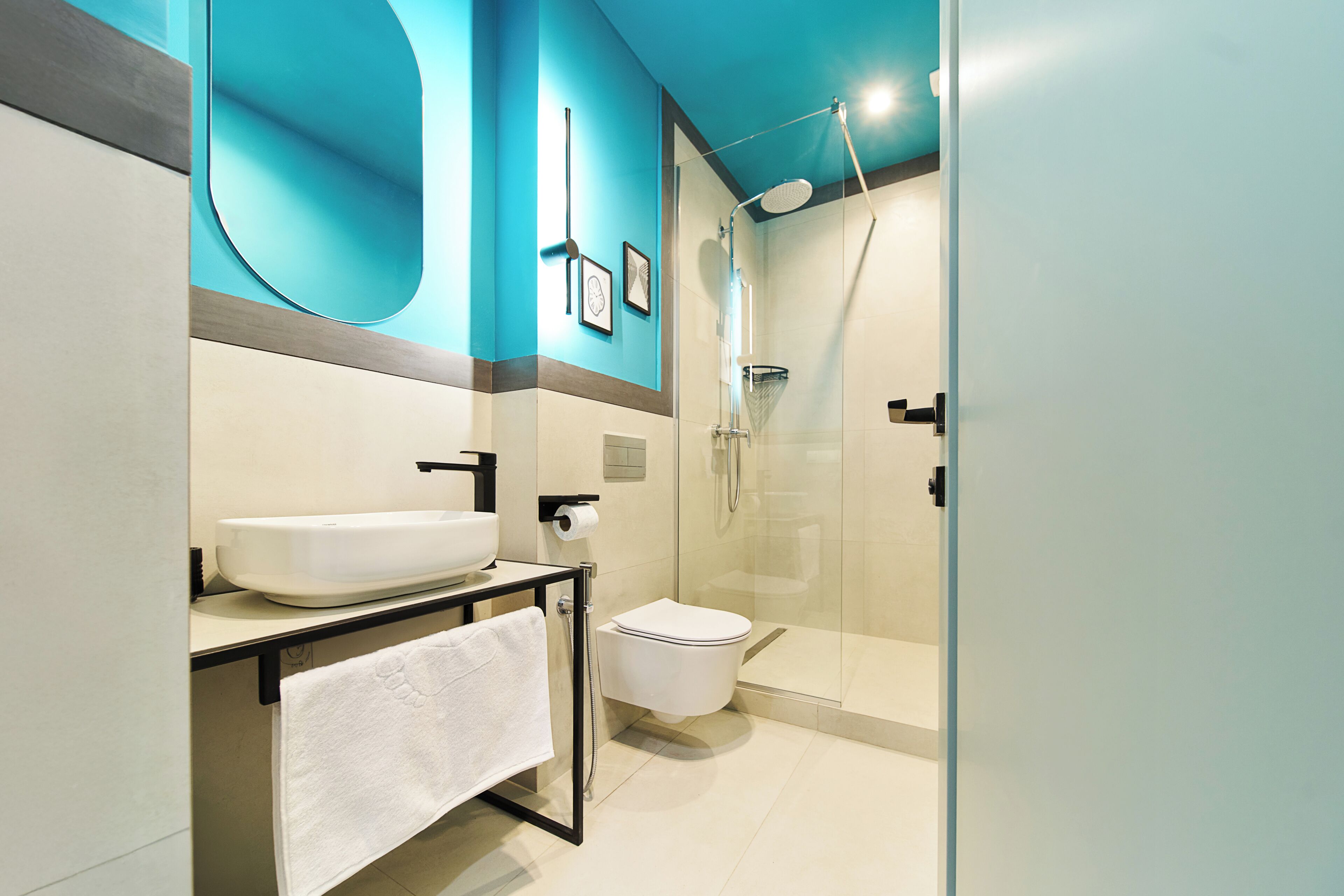Comfort Studio, 1 Queen Bed, Air conditioning, City View | Bathroom
