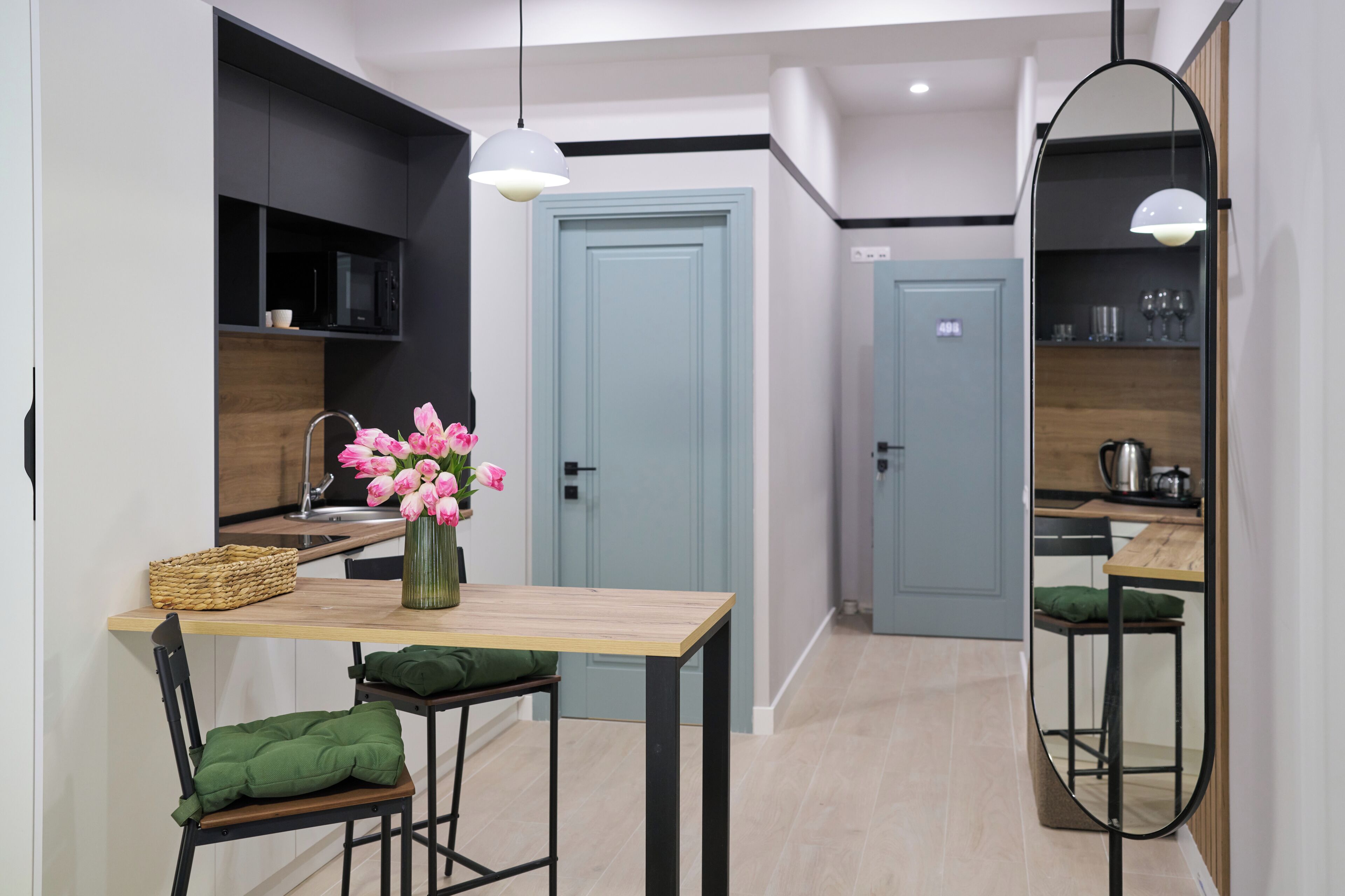 Comfort Studio, 1 Queen Bed, Air conditioning, City View | Private kitchen