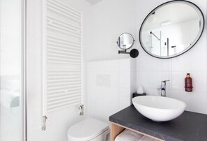 Standaard tweepersoonskamer | Badkamer