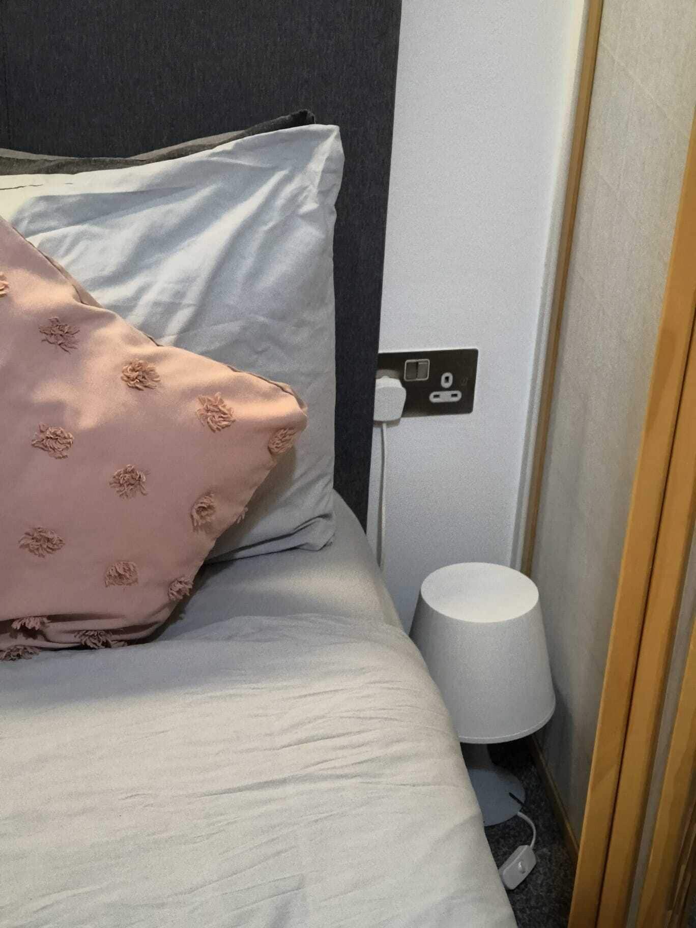 Chambre Confort double | Fer et planche à repasser, accès au Wi-Fi (inclus)
