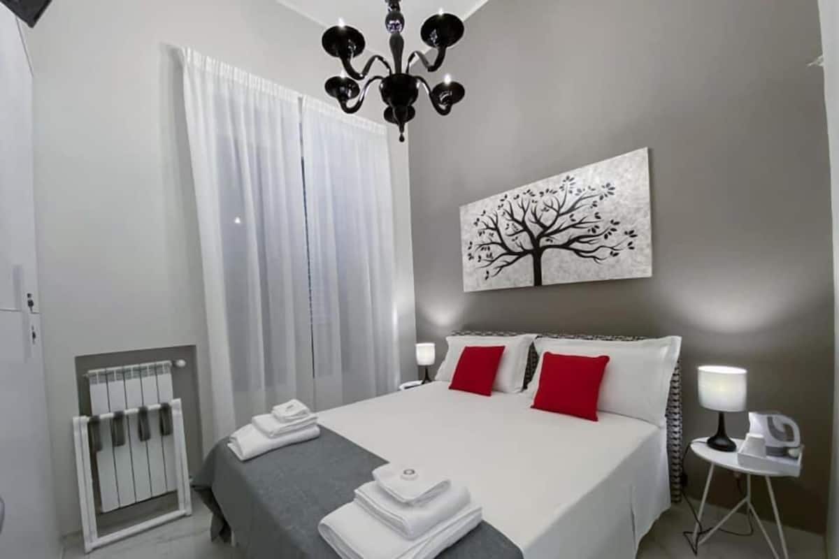 Habitación individual, balcón, vista a la ciudad