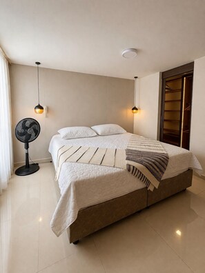 Apartment, 3 Bedrooms, Accessible, Smoking | 3 bedrooms